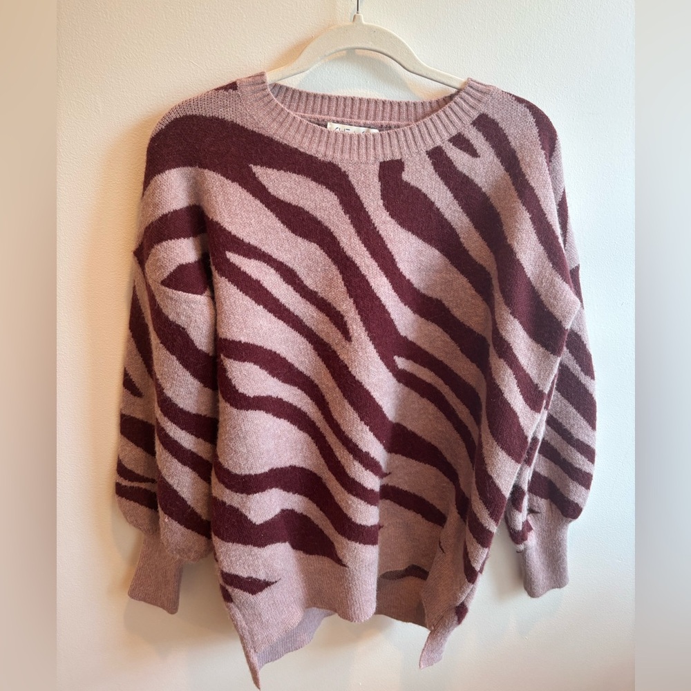 She + Sky Zebra Print Sweater - Mauve and Burgundy